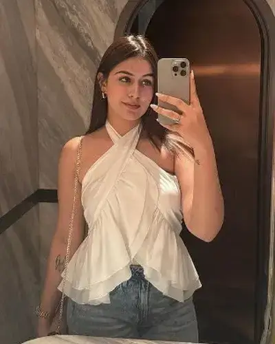 Escorts In Khandaghosh